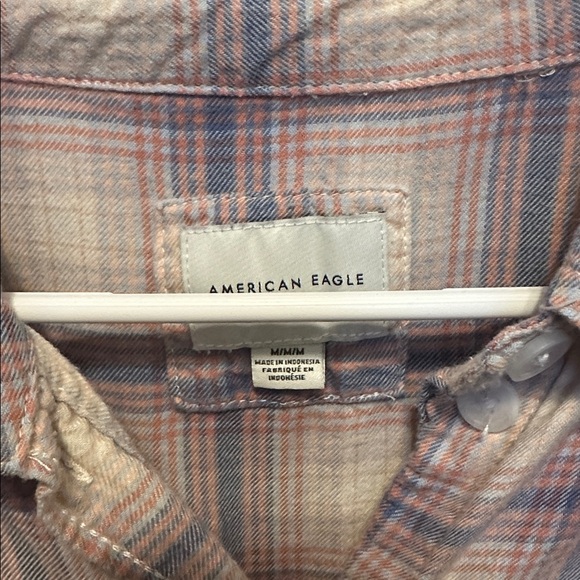 American Eagle Outfitters Oversized Plaid Lightweight Flannel Button-Down Shirt - Picture 5 of 5